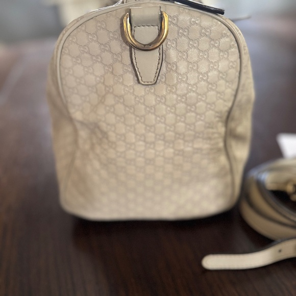 Gucci Microguccissima Leather Boston Bag – Ivory – Authentic w/ Strap & Dust Bag - Picture 3 of 13